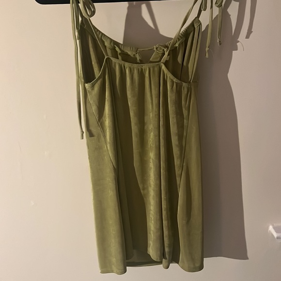 Pascsun Kendall & Kylie green dress - Picture 4 of 4